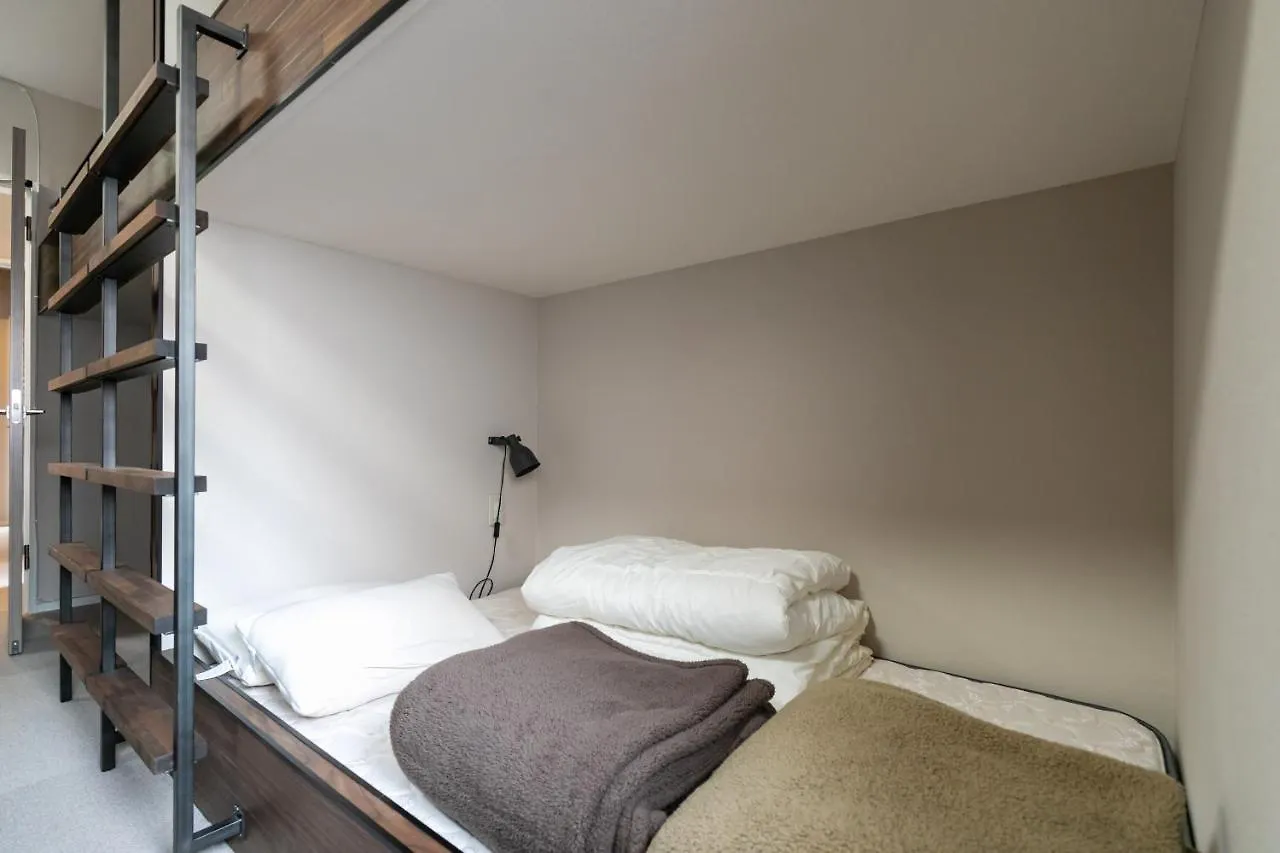 Shinosaka Private House For 16Ppl Hotel 3*, Osaka